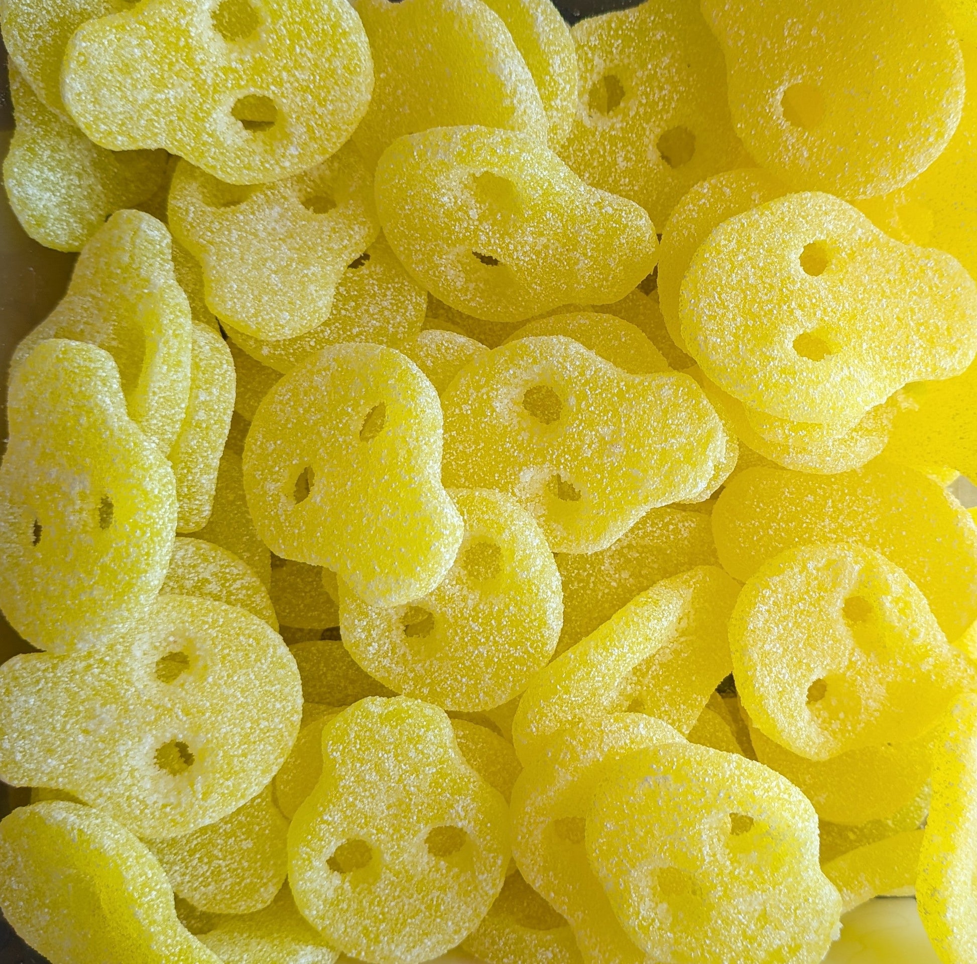 Vegan Fizzy Pineapple Skulls | Pick ’n’ Mix sweets